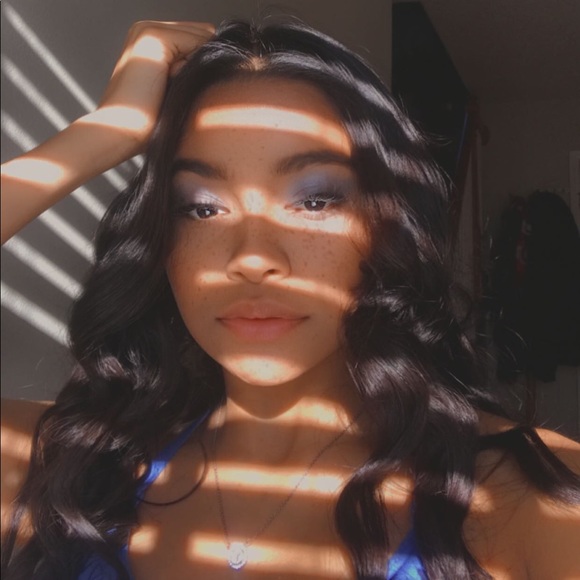 briana_sells